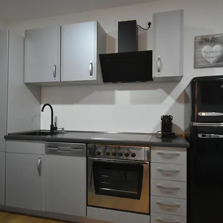 Sano - - Zentral, Ruhig, Stillvoll, Platz Zum Arbeiten, Schnelles Internet * Hagen (Arnsberg)