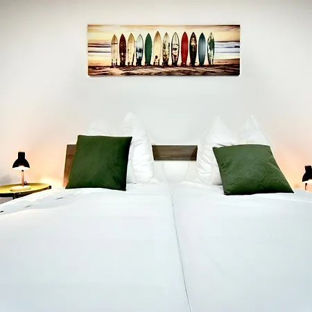 Sano - - Zentral, Ruhig, Stillvoll, Platz Zum Arbeiten, Schnelles Internet Appartement