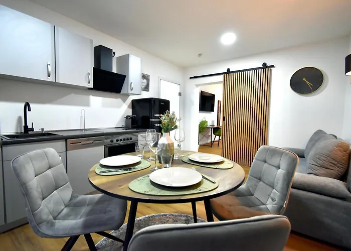 Sano - Hagen - Am Rastebaum